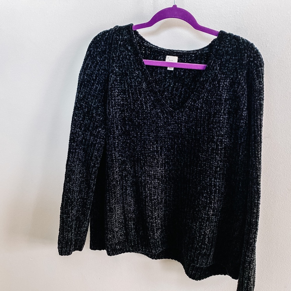 Woman’s V-Neck Chenille Pullover Sweater